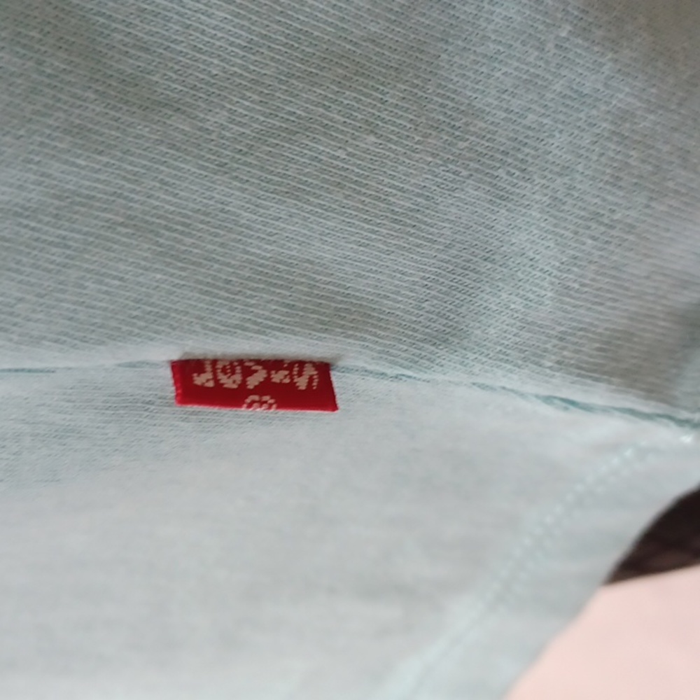 Plus Size Levi's® Perfect Graphic Logo Tee - Picture 5 of 10